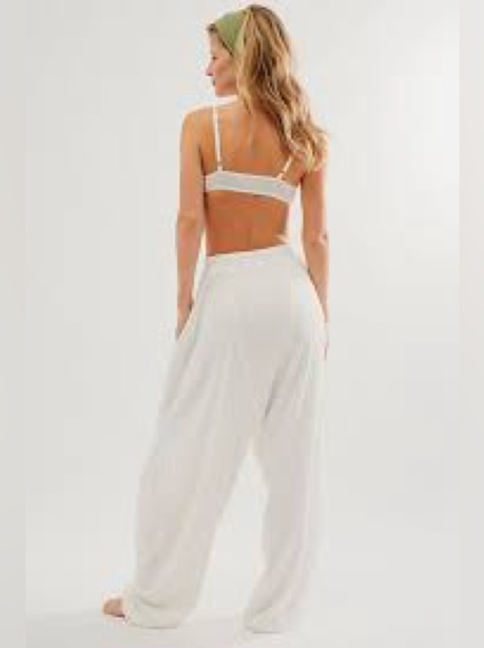 NWOT FREE PEOPLE COFFEE CHAT
JOGGER in SUGAR SWIZZLE | SMALL